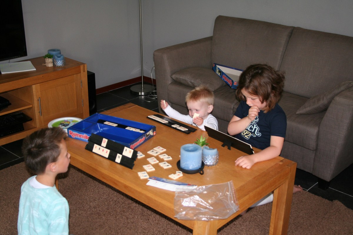 Rummikuben met z'n drieën